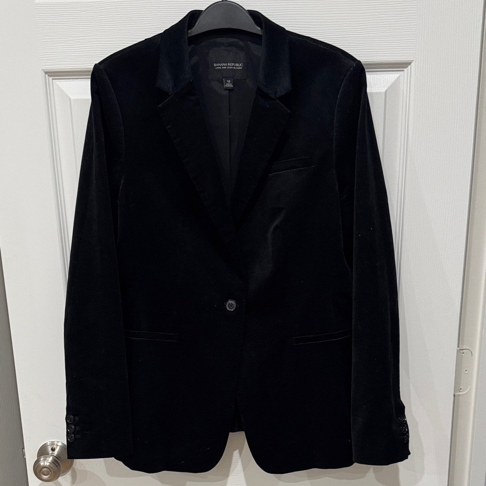 Banana Republic Elegant Black Velvet Women's Blazer